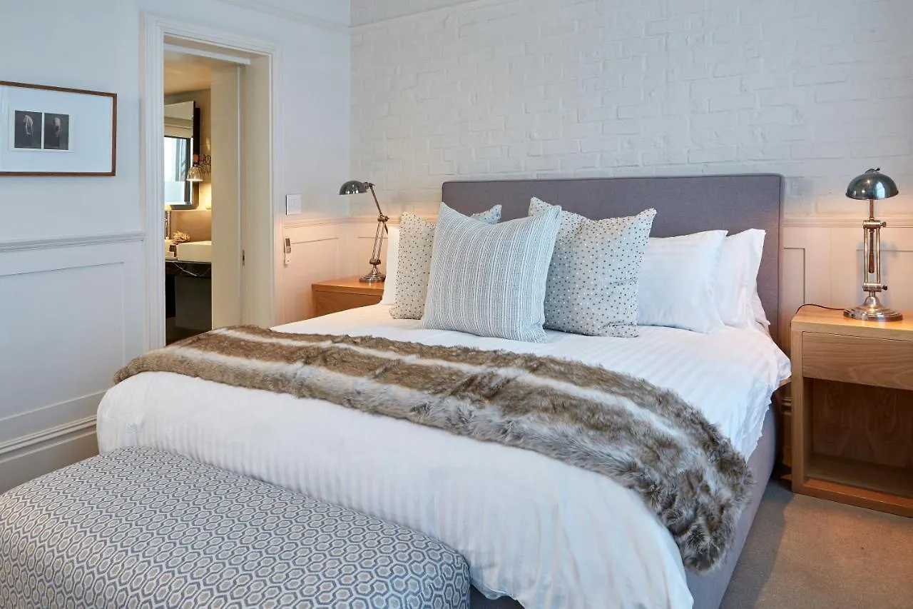 147 Waterkant Fast Wifi Roof Deck Pool Cape Town Holiday home